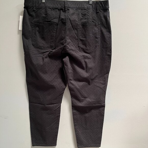 Juicy Couture Women's Beverly Skinny Pants Black Diamond Print Size 22W NWT - Picture 4 of 6